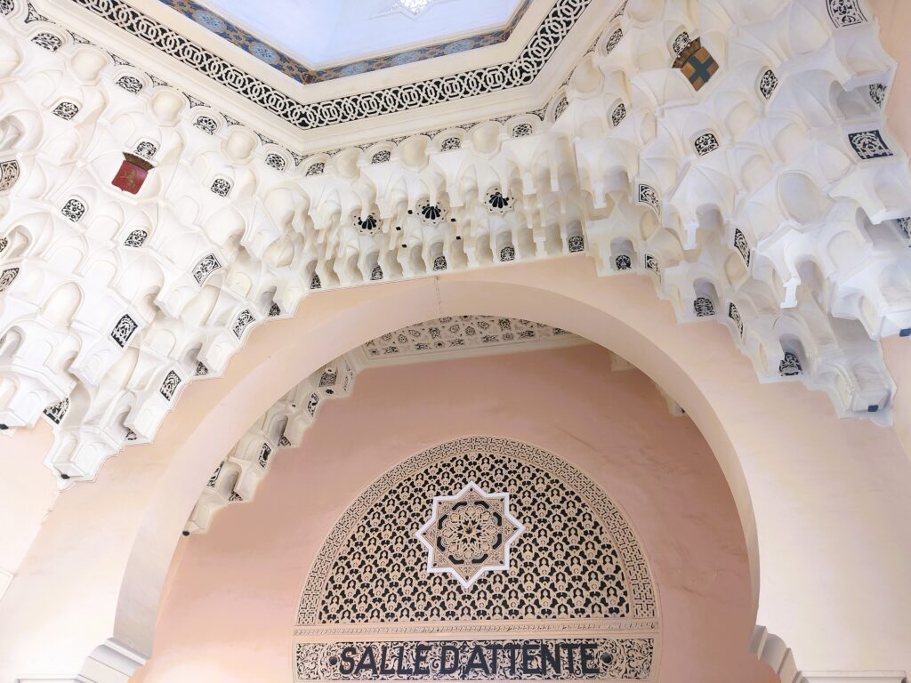 Gare d'Oran salle d'attente